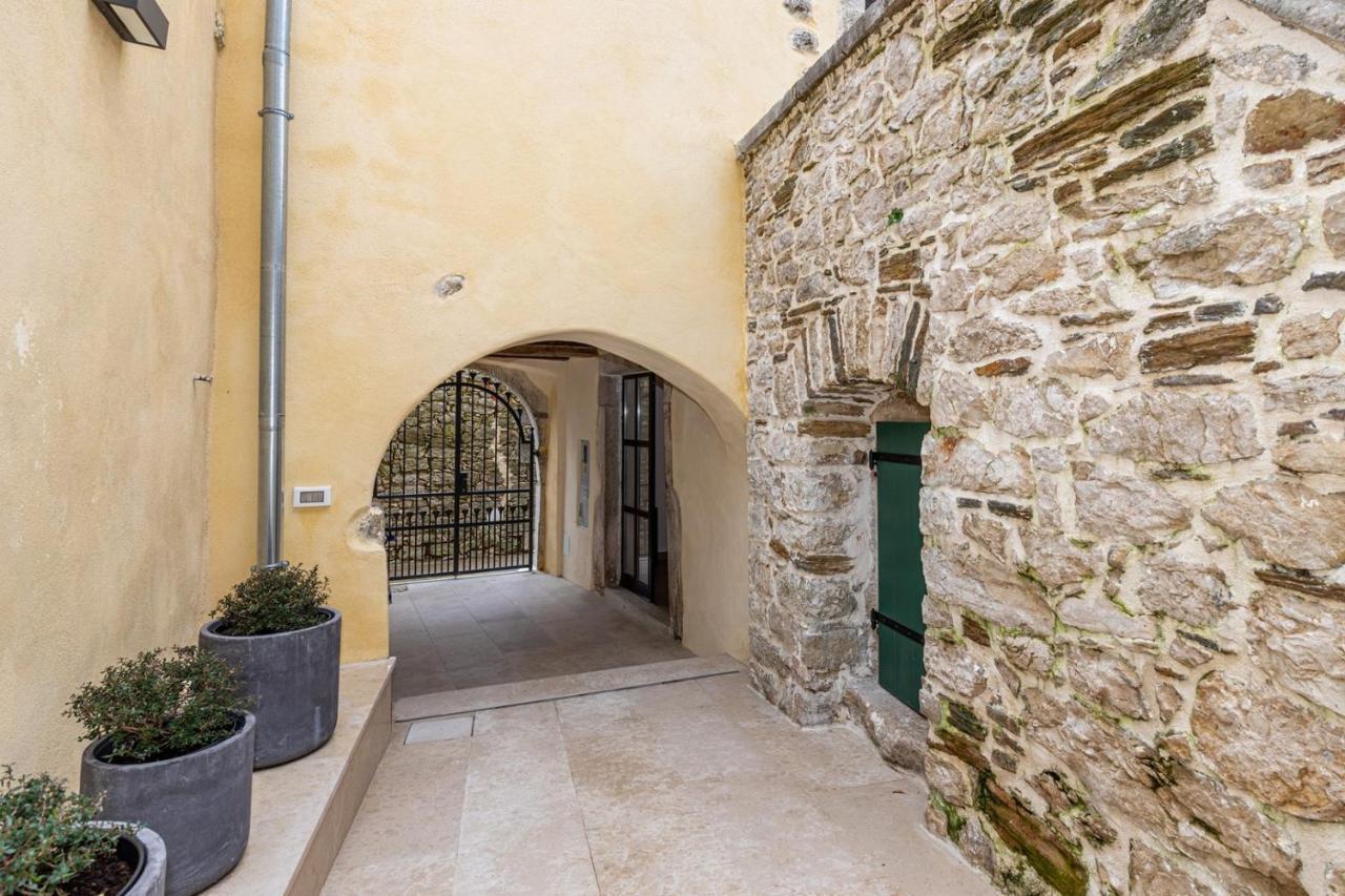 Casa Amelia In Pićan מראה חיצוני תמונה