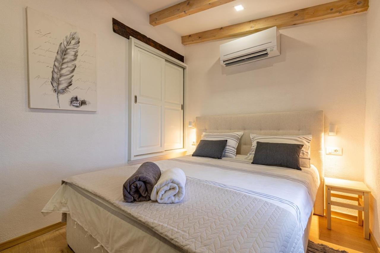 Casa Amelia In Pićan מראה חיצוני תמונה